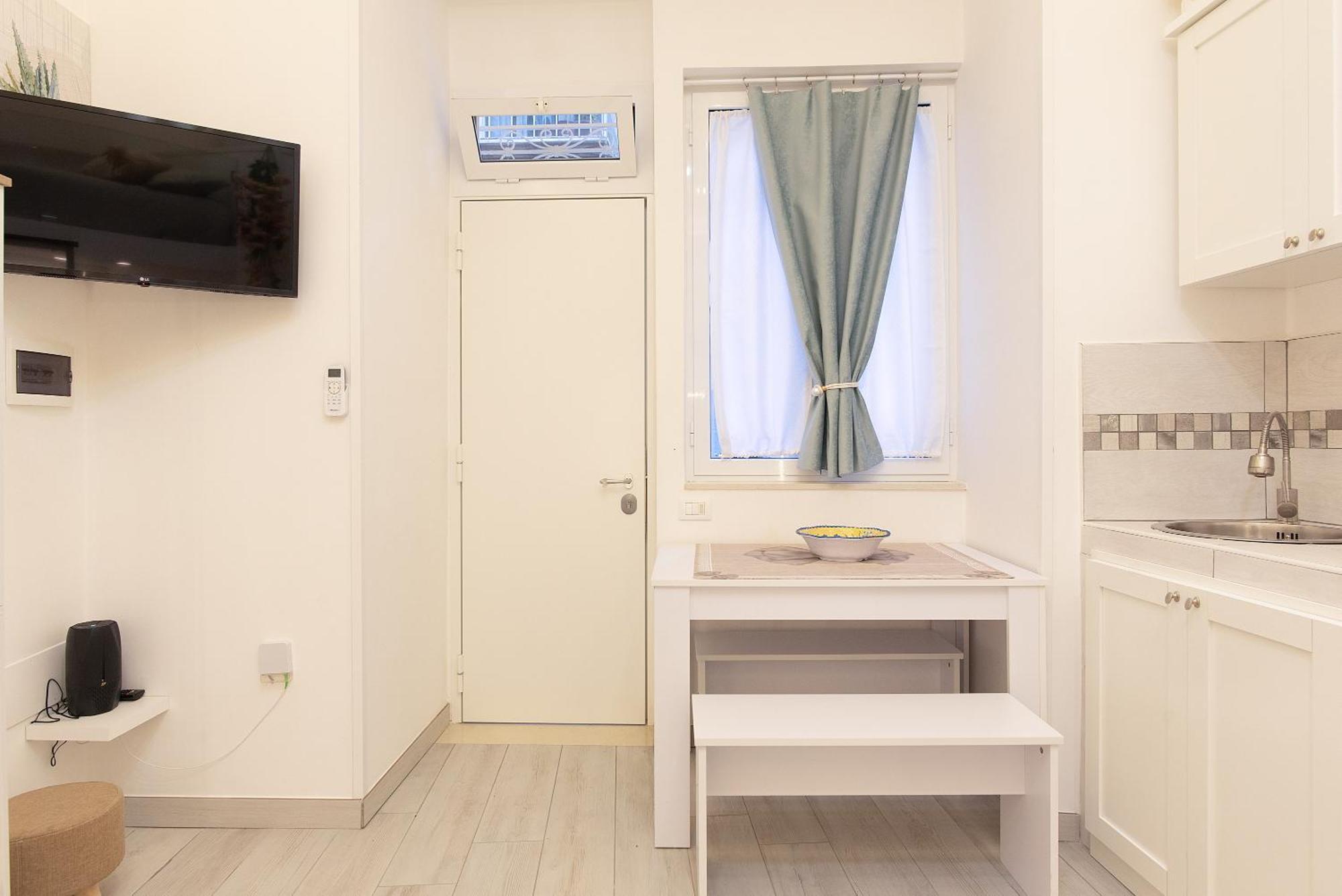 Apartmán House Benedetta Centro Di Napoli Exteriér fotografie